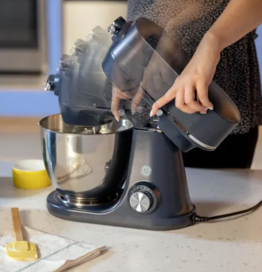 169.6 Oz. 350 Watt 7 Speed Stand Mixer with Tilt-Head Design