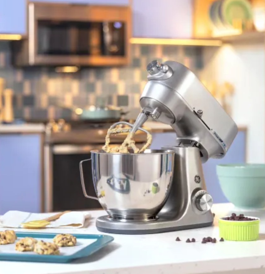 169.6 Oz. 350 Watt 7 Speed Stand Mixer with Tilt-Head Design
